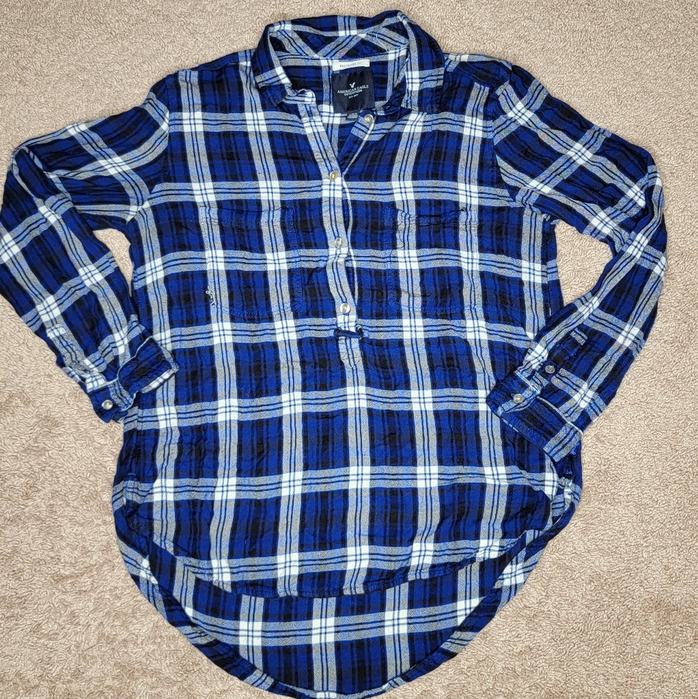American Eagle Outfitters Navy Plaid Shirt (L)